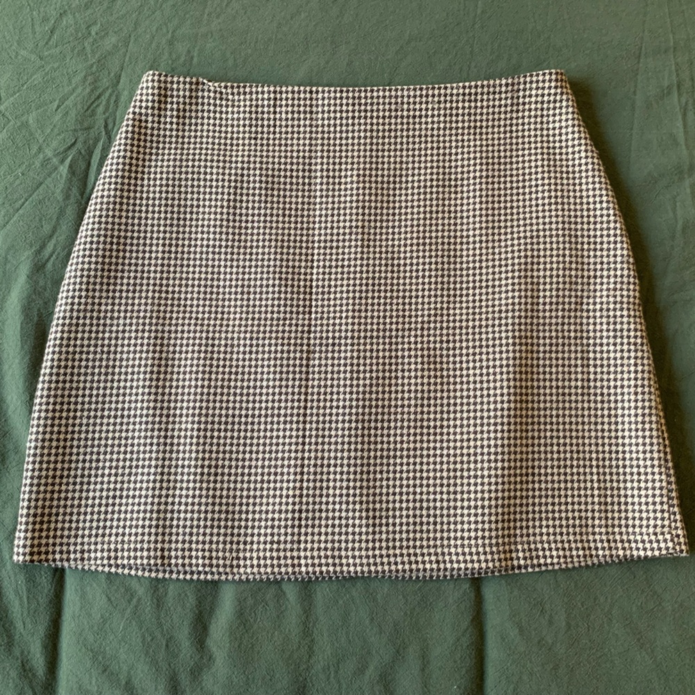 SHEIN houndstooth brown mini skirt